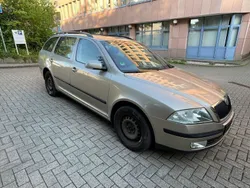 Gold Gebraucht 2005 Skoda Octavia Elegance Kombi | 2.990 € (Fairer Preis)