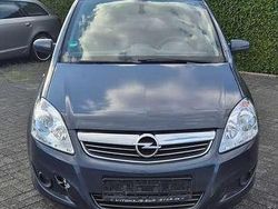 Blau Gebraucht 2009 Opel Zafira Selection Van / Kleinbus | 1.390 € (Guter Preis)