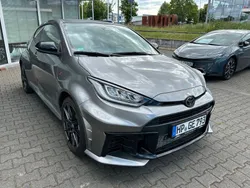 Silber Gebraucht 2024 Toyota Yaris | 48.900 €