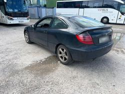 Schwarz Gebraucht 2002 Mercedes C200 Coupé | 2.000 €