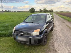 Schwarz Gebraucht 2007 Ford Fusion Limousine | 820 € (Fairer Preis)