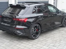 Schwarz Gebraucht 2024 Audi RS3 Sportback Ambiente Kleinwagen | 64.390 € (Teuer)