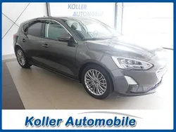 Grau Gebraucht 2018 Ford Focus Titanium Limousine | 12.990 € (Fairer Preis)