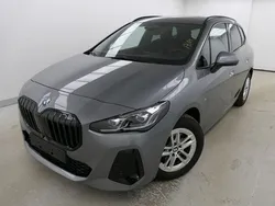 Grau Gebraucht 2023 BMW 220 M Sport Van / Kleinbus | 34.960 € (Fairer Preis)