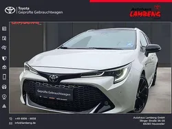 Platinumweiß perleffekt Gebraucht 2021 Toyota Corolla Sport Kombi | 26.990 € (Fairer Preis)