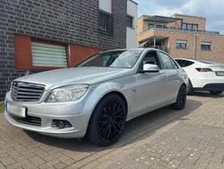 Silber Gebraucht 2009 Mercedes C200 Limousine | 9.500 € (Fairer Preis)