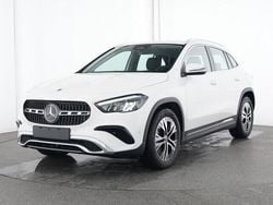 Unilack polarweiß Gebraucht 2024 Mercedes GLA180 Advanced SUV | 32.180 € (Guter Preis)