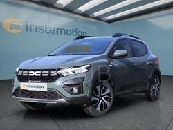 Grau Gebraucht 2025 Dacia Sandero Stepway Kleinwagen | 18.399 € (Fairer Preis)