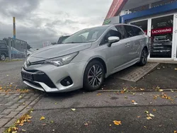 Silber Gebraucht 2016 Toyota Avensis Edition-S Kombi | 16.400 € (Fairer Preis)