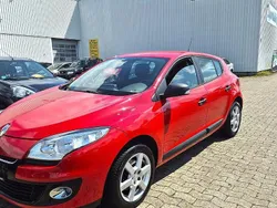Rot Gebraucht 2013 Renault Mégane III Limousine | 4.850 € (Guter Preis)