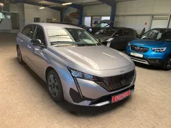 Silber Gebraucht 2024 Peugeot 308 Allure Kombi | 22.850 €