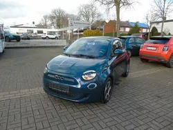 Grün Gebraucht 2022 Fiat 500e Action Kleinwagen | 16.990 € (Teuer)