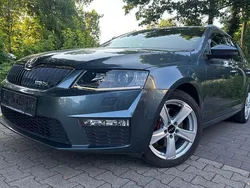 Grau Gebraucht 2016 Skoda Octavia RS Limousine | 13.390 € (Guter Preis)
