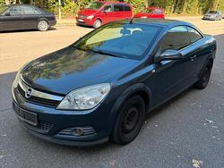 Grau Gebraucht 2007 Opel Astra Cabriolet Cabrio | 2.500 € (Superpreis)