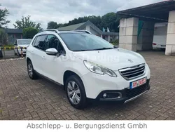 Weiß Gebraucht 2015 Peugeot 2008 Business-Line SUV | 6.299 € (Fairer Preis)