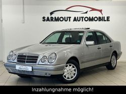 Silber Gebraucht 1998 Mercedes E240 Elegance Limousine | 13.430 €