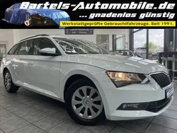 Weiß Gebraucht 2016 Skoda Superb Active Kombi | 14.890 € (Fairer Preis)
