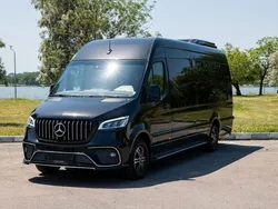 Schwarz Gebraucht 2022 Mercedes Sprinter Exclusive Van | 191.700 €