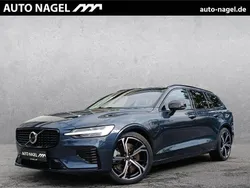 Blau Neu 2025 Volvo V60 Plus Kombi | 62.890 € (Fairer Preis)