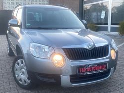 Grau Gebraucht 2011 Skoda Yeti Plus Edition SUV | 4.100 € (Fairer Preis)