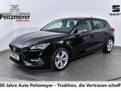 Midnight black Gebraucht 2020 Seat Leon FR Limousine | 22.990 € (Etwas zu teuer)