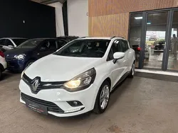 Weiß Gebraucht 2016 Renault Clio IV Dynamique Limousine | 7.850 € (Etwas zu teuer)