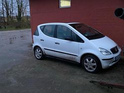 Weiß Gebraucht 2000 Mercedes A160 Kleinwagen | 1.800 € (Fairer Preis)