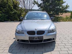 Grau Gebraucht 2005 BMW 530 Kombi | 5.990 € (Guter Preis)