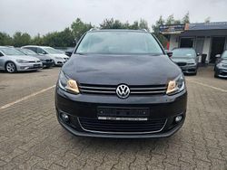 Schwarz Gebraucht 2011 VW Touran Cross Van / Kleinbus | 8.990 € (Fairer Preis)