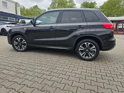 Schwarz Gebraucht 2016 Suzuki Vitara SUV | 11.600 € (Fairer Preis)