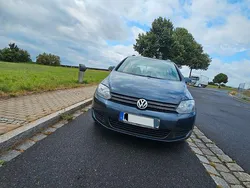Blau Gebraucht 2010 VW Golf Plus Comfortline Van / Kleinbus | 2.500 € (Superpreis)