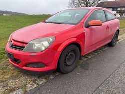 Rot Gebraucht 2005 Opel Astra GTC Edition Coupé | 999 €