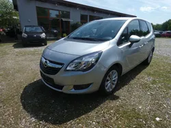 Silber Gebraucht 2017 Opel Meriva Active Van / Kleinbus | 8.499 € (Fairer Preis)