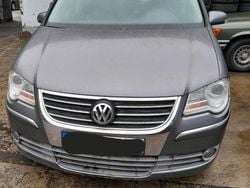 Grau Gebraucht 2006 VW Touran Van / Kleinbus | 2.300 € (Guter Preis)