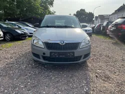 Weiß Gebraucht 2015 Skoda Fabia Cool Edition Limousine | 2.690 € (Superpreis)