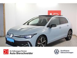 Blau Gebraucht 2024 VW Golf VIII GTE Limousine | 41.980 €