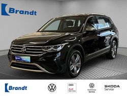 Deep black perleffekt (metallic) Gebraucht 2022 VW Tiguan Allspace Elegance SUV | 29.890 € (Superpreis)