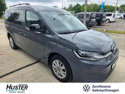 Pure grey 6758 Gebraucht 2024 VW Caddy Life Van / Kleinbus | 43.855 €