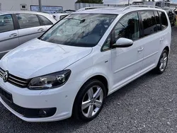 Weiß Gebraucht 2014 VW Touran Life Van / Kleinbus | 4.700 € (Fairer Preis)