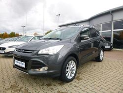 Grau Gebraucht 2016 Ford Kuga Titanium SUV | 15.550 € (Etwas zu teuer)