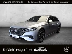 Silber Gebraucht 2023 Mercedes E200 Limousine | 44.730 € (Etwas zu teuer)