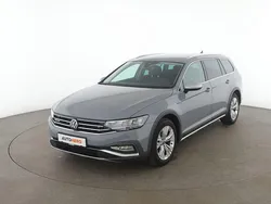 Grau Gebraucht 2022 VW Passat Alltrack Kombi | 34.590 € (Fairer Preis)