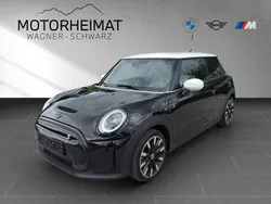 Schwarz Gebraucht 2022 Mini Cooper SE Classic Kleinwagen | 16.340 € (Guter Preis)
