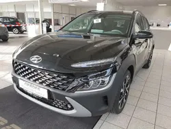 Phantom black (schwarz) (metallic) Gebraucht 2021 Hyundai Kona Intro Edition SUV | 22.950 € (Teuer)