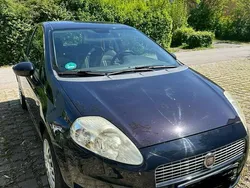 Blau Gebraucht 2009 Fiat Grande Punto Dynamic Kleinwagen | 2.800 € (Etwas zu teuer)