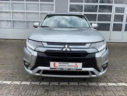 Silber Gebraucht 2020 Mitsubishi Outlander P-HEV Spirit SUV | 22.990 € (Fairer Preis)