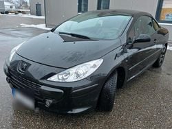 Gebraucht 2011 Peugeot 307 Cabrio | 3.000 €