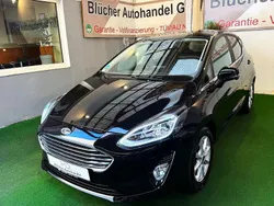 Agate black (metallic) Gebraucht 2021 Ford Fiesta Titanium Kleinwagen | 14.950 € (Superpreis)