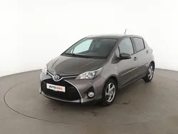Grau Gebraucht 2017 Toyota Yaris Edition-S Limousine | 11.910 € (Fairer Preis)