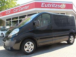 Schwarz Gebraucht 2011 Opel Vivaro Van | 10.480 € (Teuer)